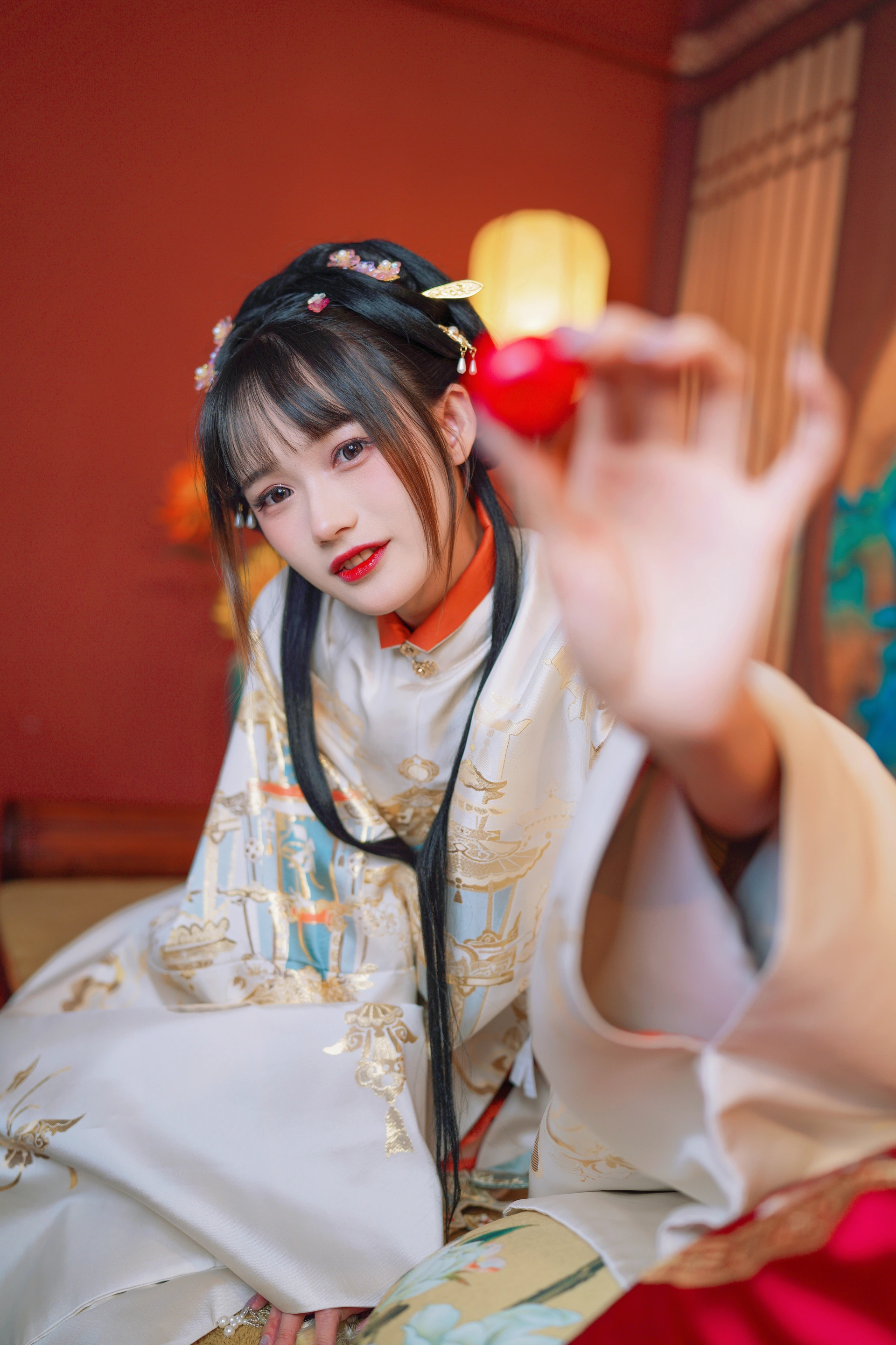 兔子Zzz不吃胡萝卜 - NO.130 小轩窗，正梳妆 1